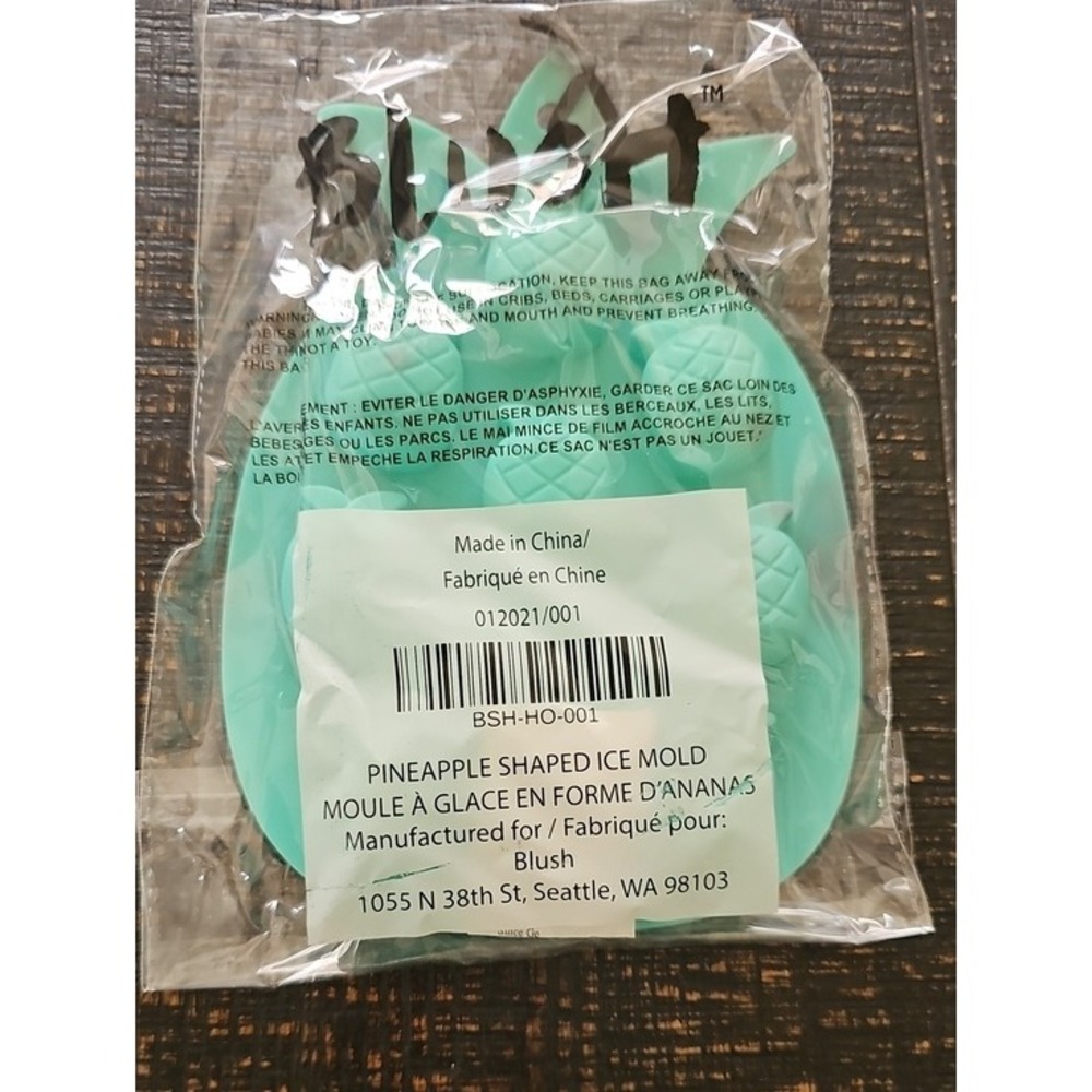 Blush Mint Green Silicone Pineapple Shaped Ice Mold Tray Tropical Tiki New